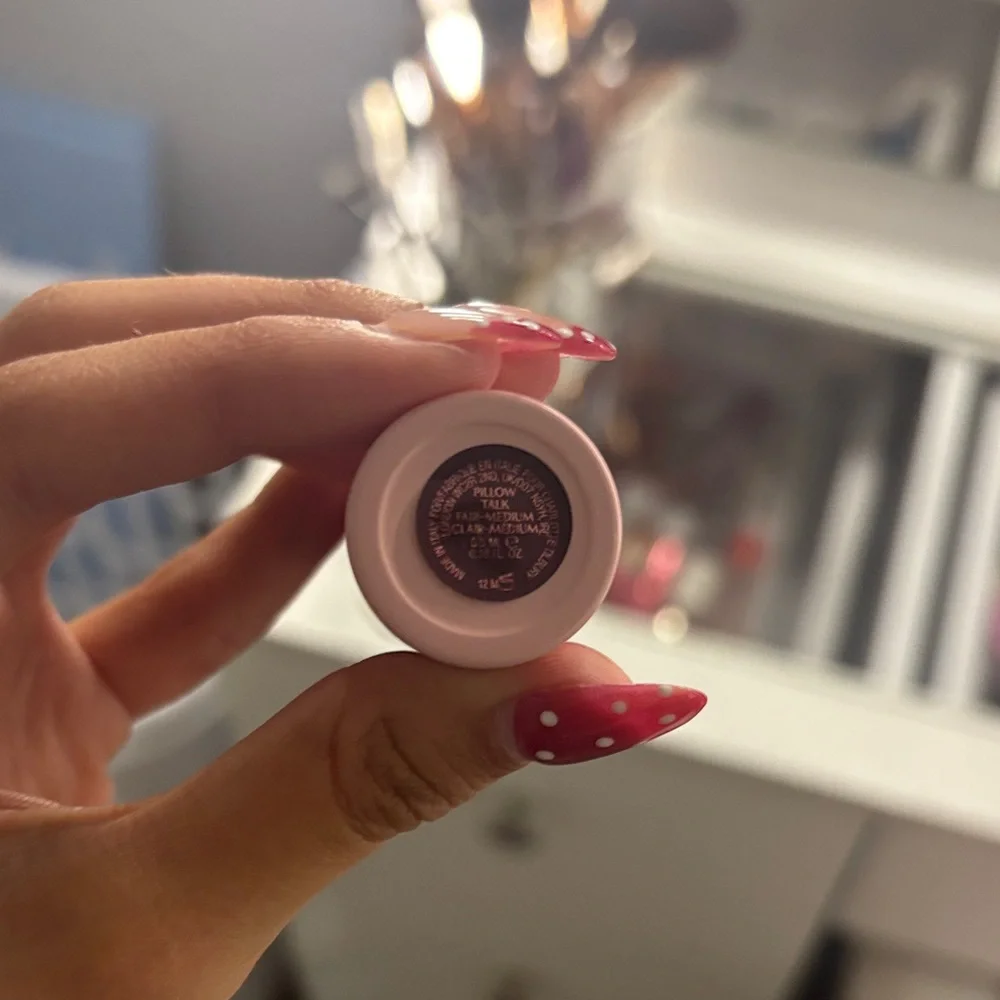 Pillow Talk Big Lip Plumpgasm Plumping
Lip Gloss - Picture 2 of 2